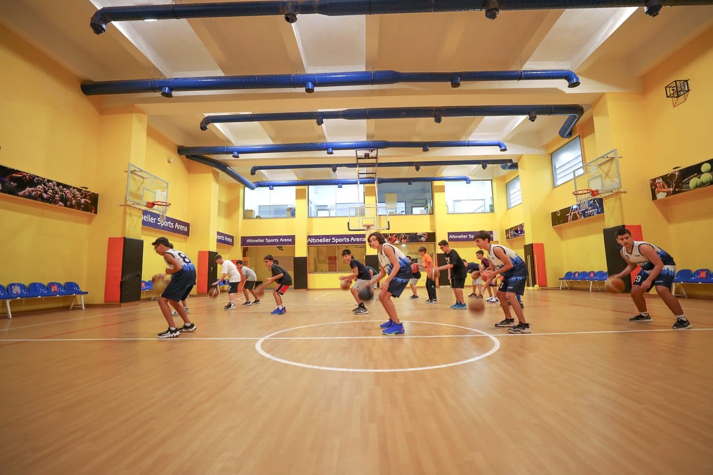 100. Yıl Kapalı Spor Salonu